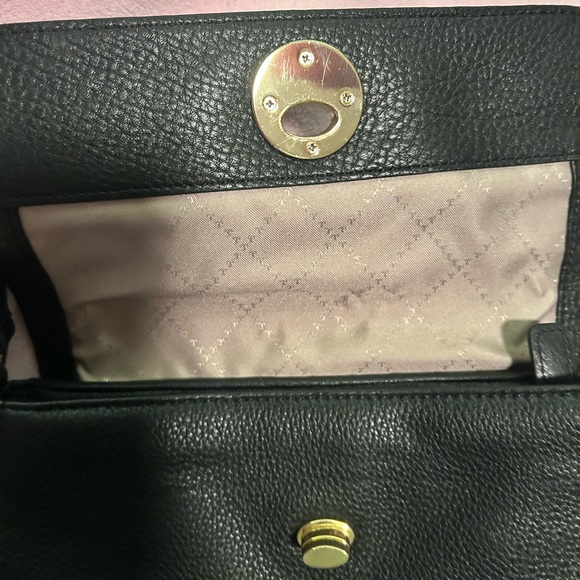 Talbots Black Leather half moon crossbody turnlock purse - Picture 5 of 6